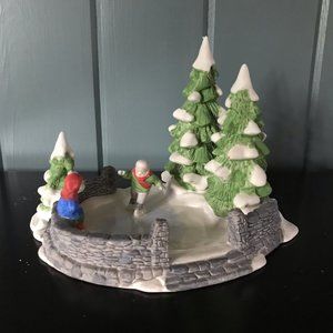 Department 56 Heritage Village Collection - Skating Pond